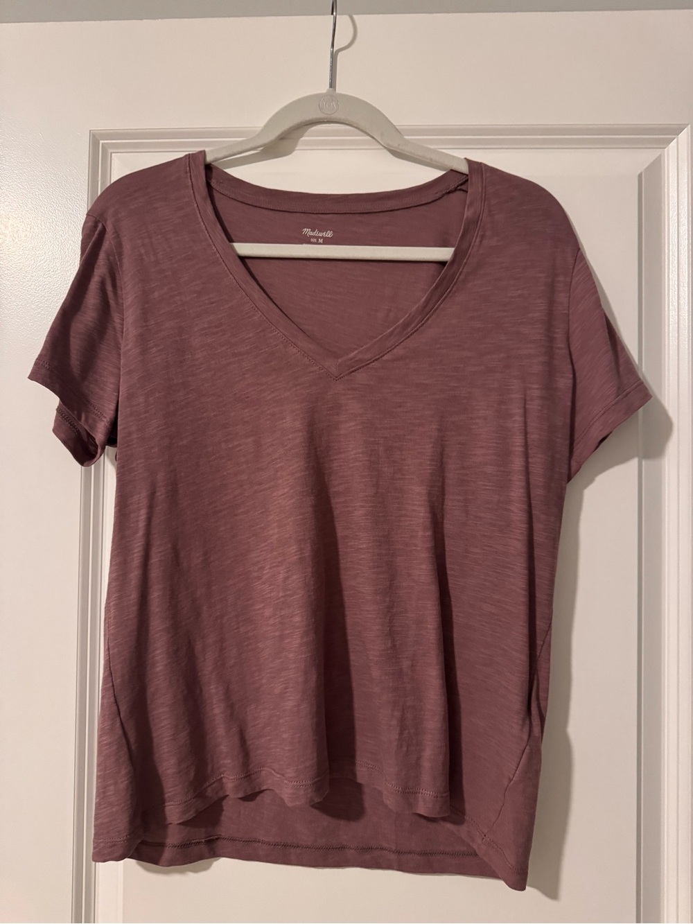 Madewell V-Neck Short Sleeve Tee in Dusty Mauve
